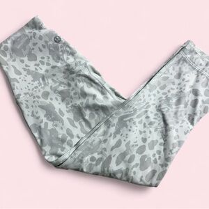 Lululemon Align Leggings – Size 0 (Knee Length)